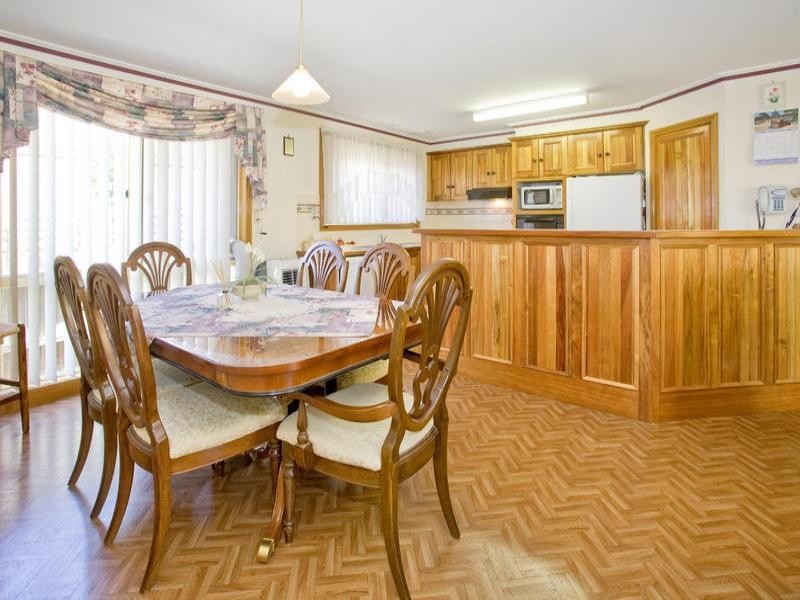 15 Hayes Court, Lovely Banks VIC 3221