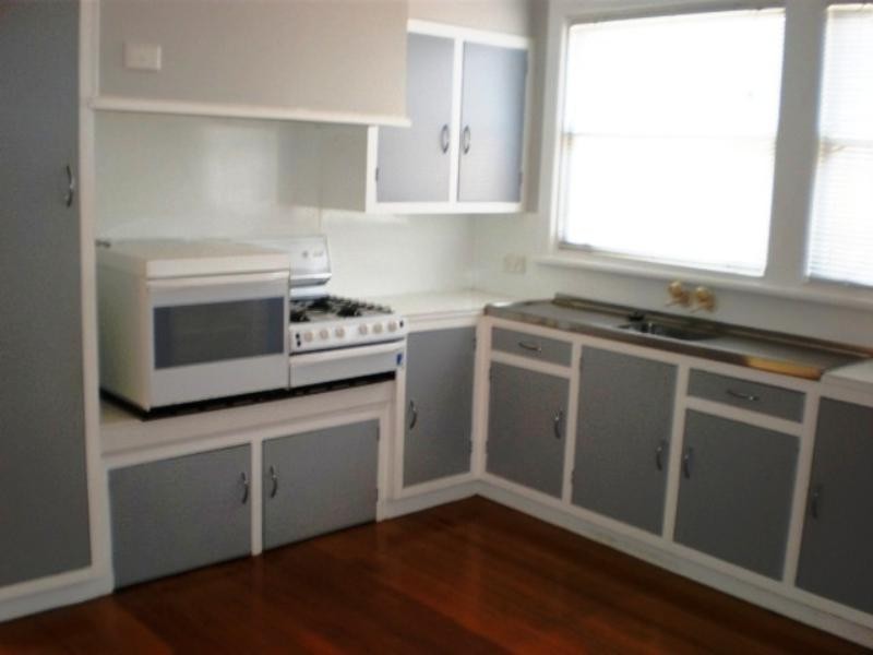 5 Kells Avenue, Herne Hill VIC 3218