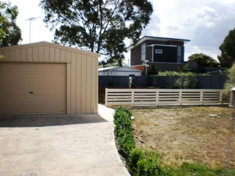 5 Kells Avenue, Herne Hill VIC 3218