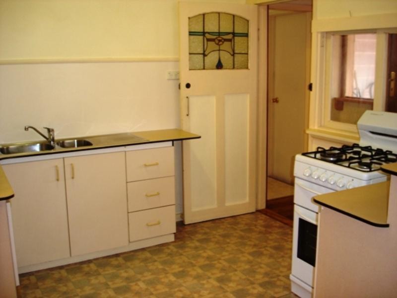 210 Hope Street, Geelong West VIC 3218