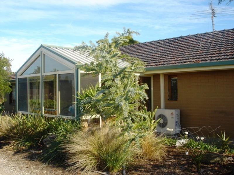 10 Frys Road, Lara VIC 3212