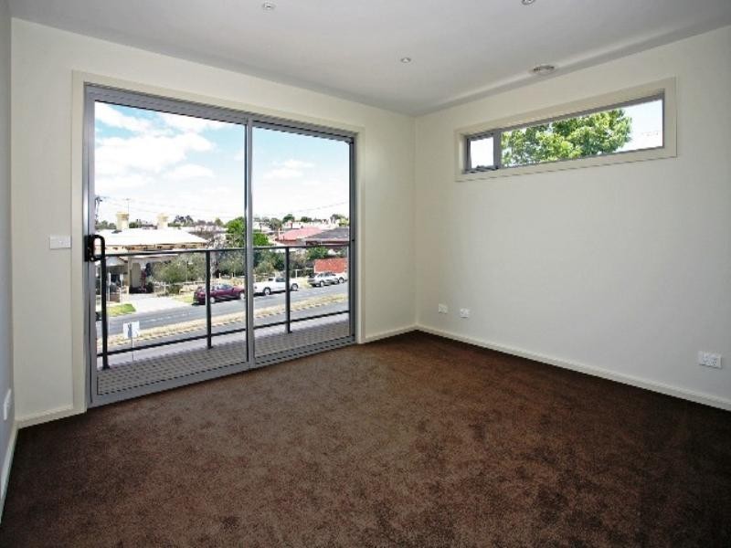 1/67 Sydney Parade, Geelong VIC 3220