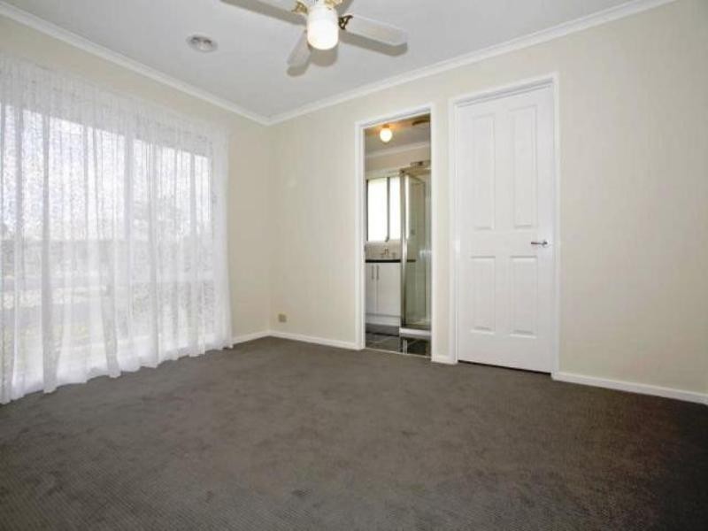 38 Govett Crescent, St Albans Park VIC 3219