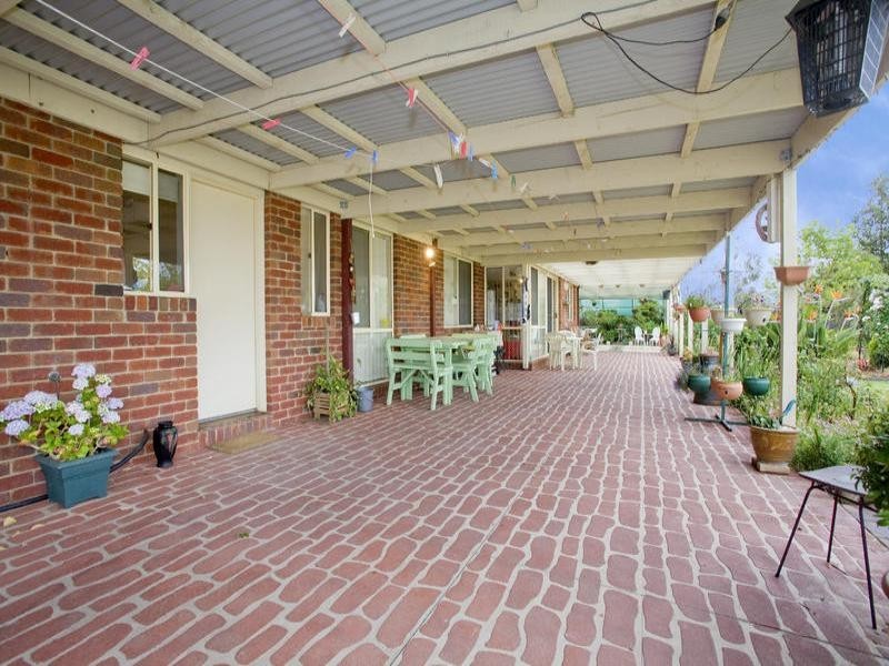 11-12 Oakwood Ridge, St Albans Park VIC 3219