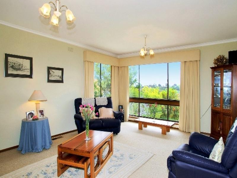 5 Standale Court, Highton VIC 3216