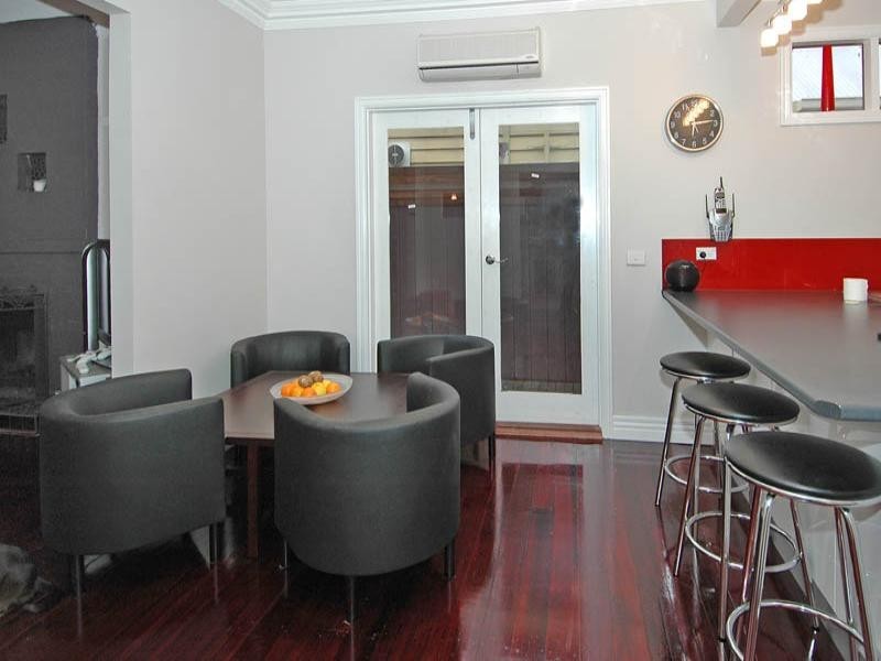 24 Breakwater Road, East Geelong VIC 3219