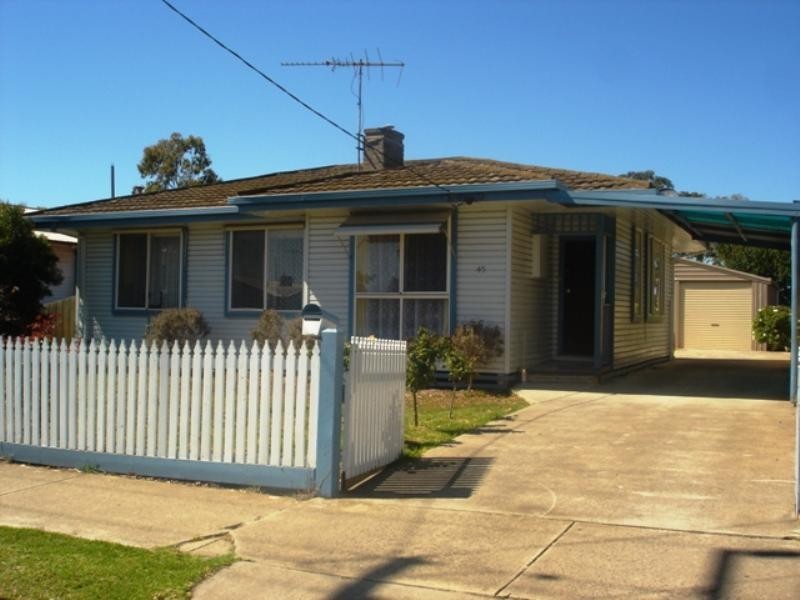 45 Rose Avenue, Norlane VIC 3214