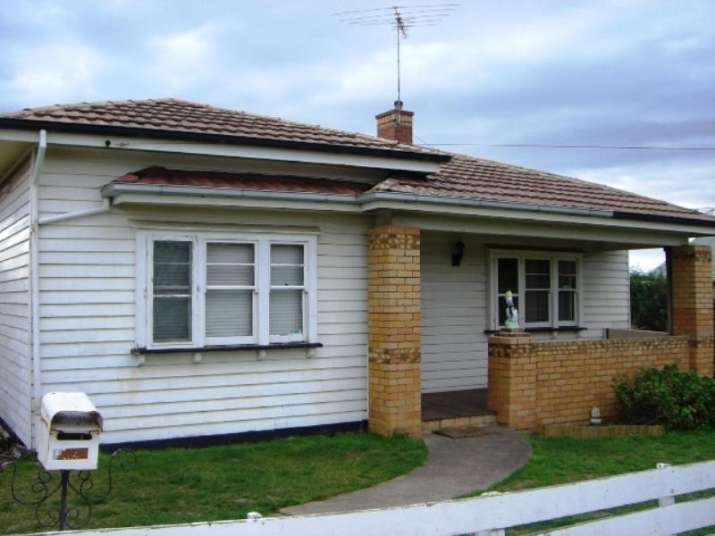14 Regent Street, Belmont VIC 3216
