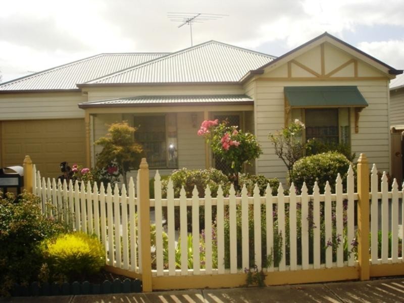 1a Warwick Street, Newtown VIC 3220