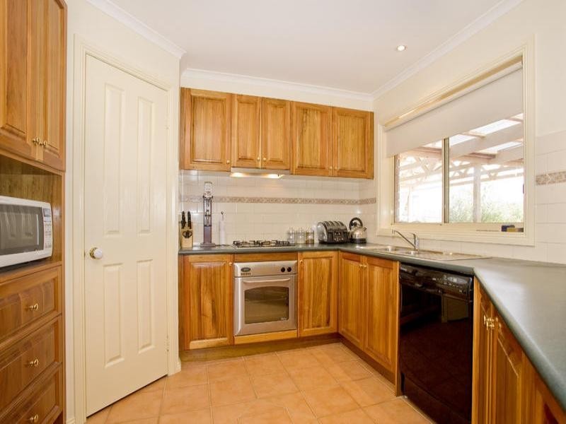 6 Acacia Lane, Waurn Ponds VIC 3216