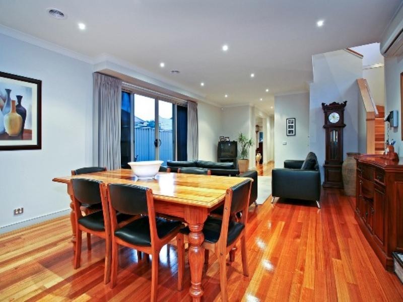 1 Saffron Street, Newtown VIC 3220