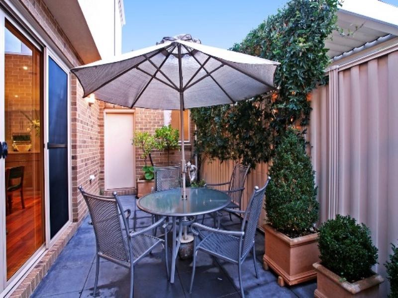 1 Saffron Street, Newtown VIC 3220