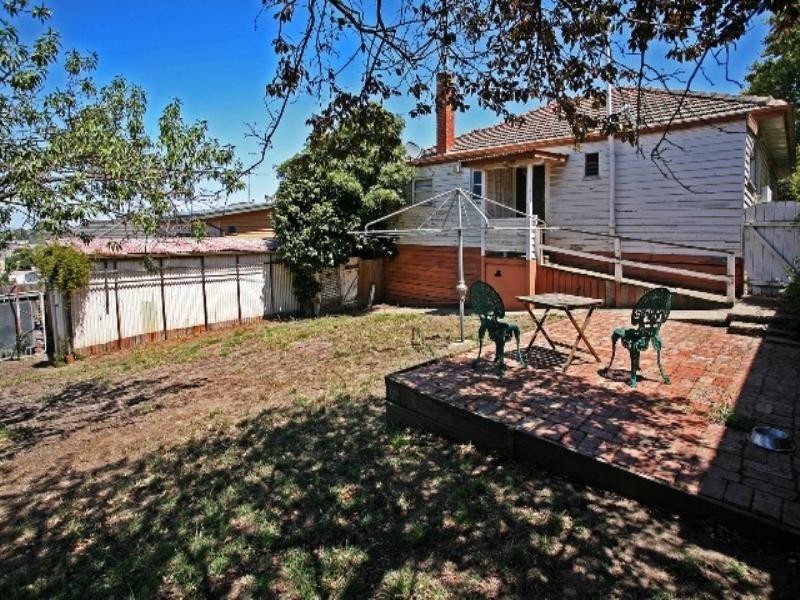 290 Pakington Street, Newtown VIC 3220