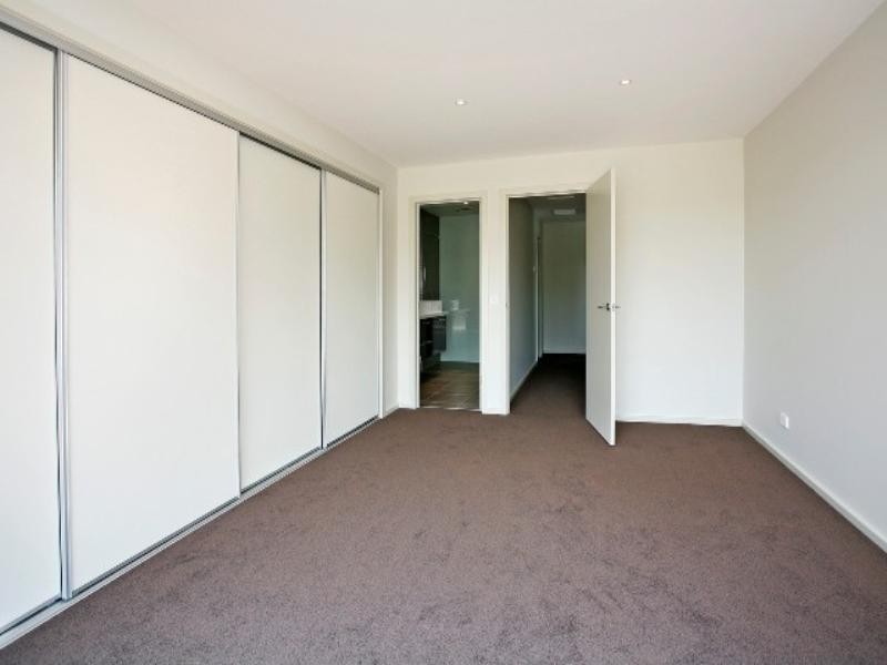 4/67 Sydney Parade, Geelong VIC 3220