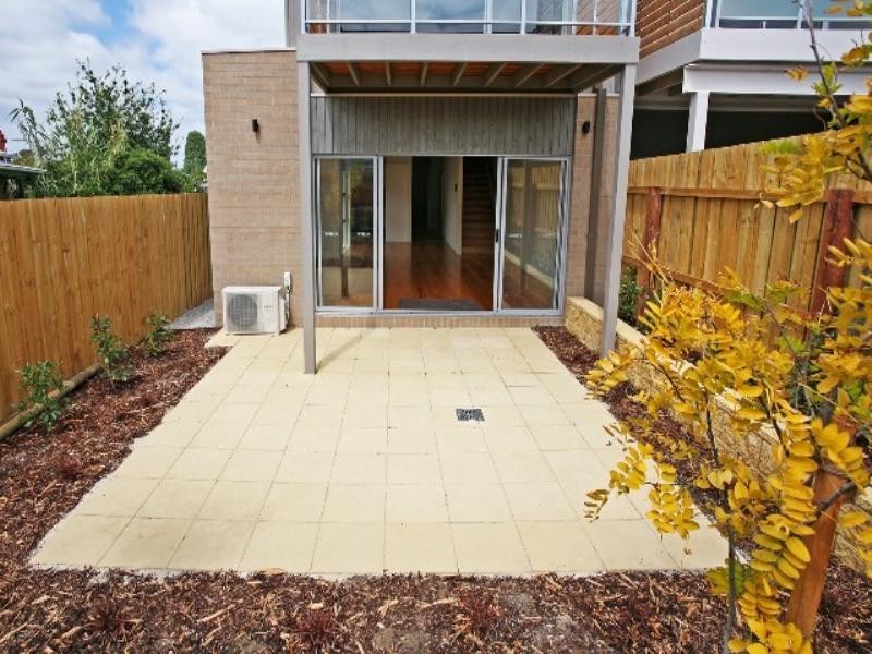 4/67 Sydney Parade, Geelong VIC 3220
