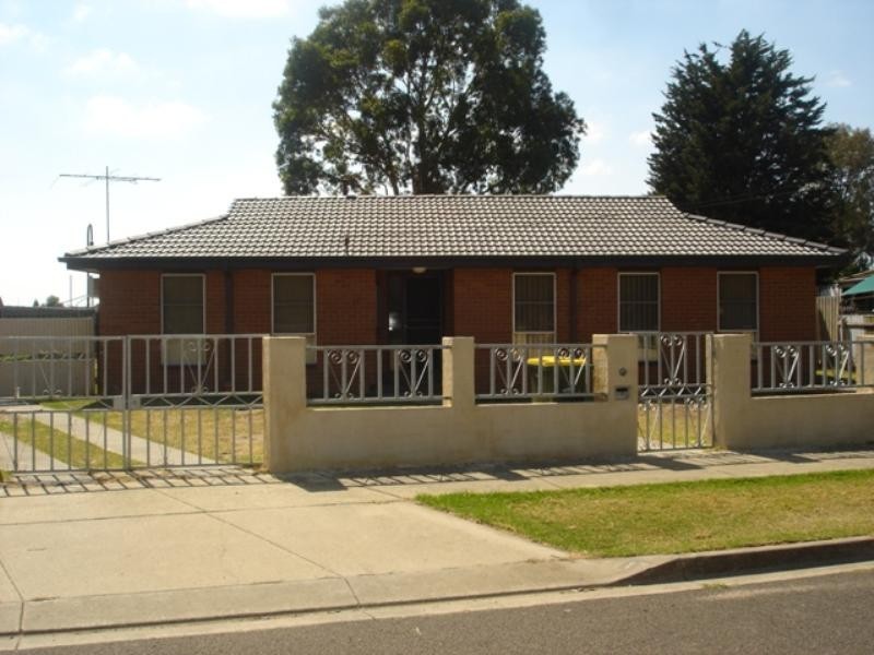17 Alouette Court, Whittington VIC 3219