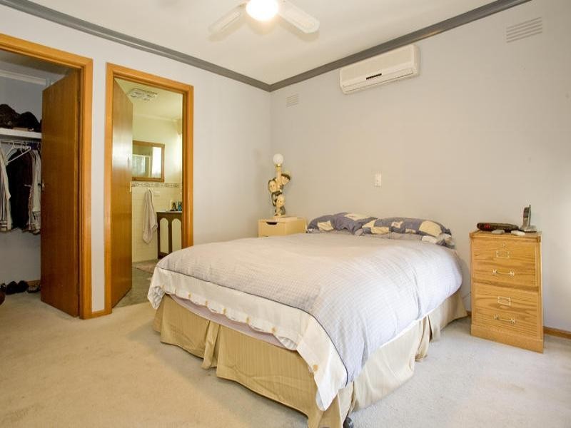 8 Correa Close, Corio VIC 3214