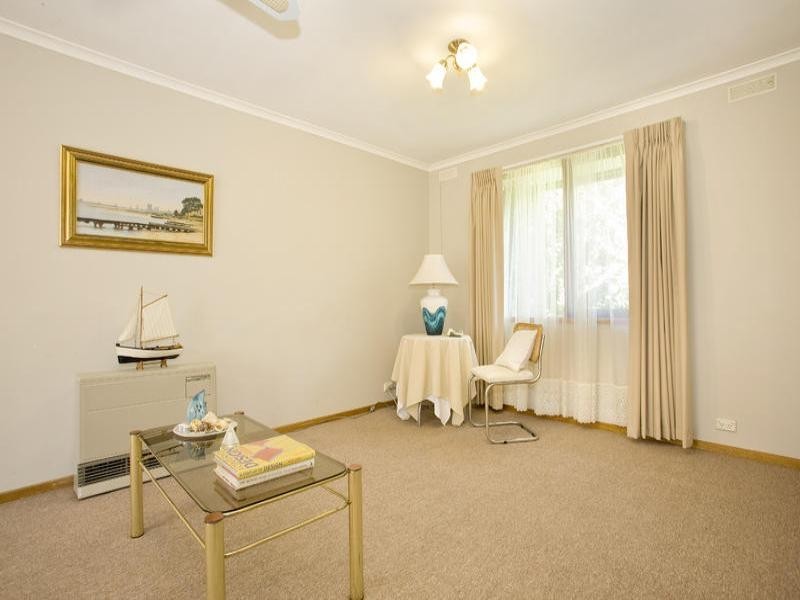 77 Solar Drive, Whittington VIC 3219