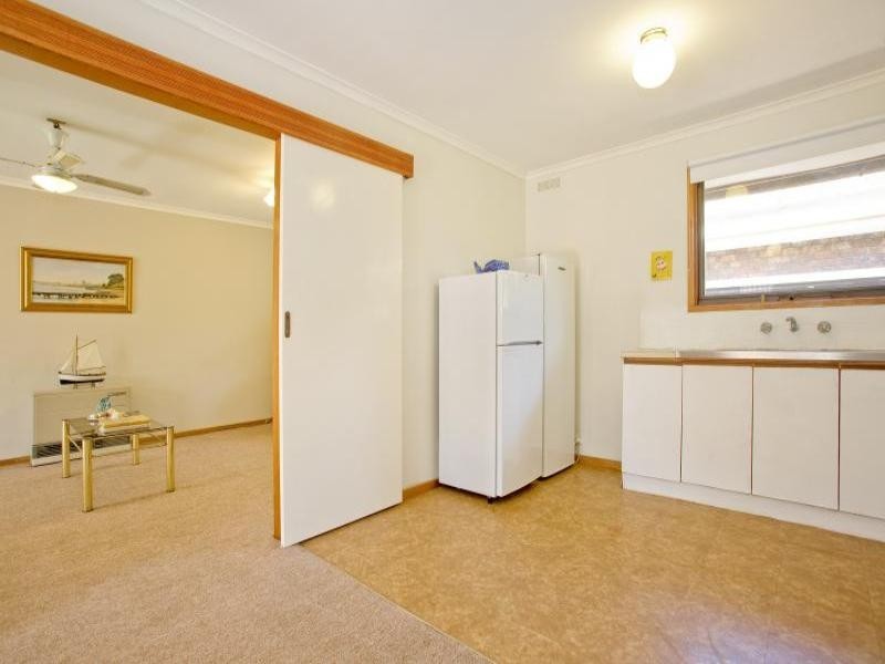 77 Solar Drive, Whittington VIC 3219