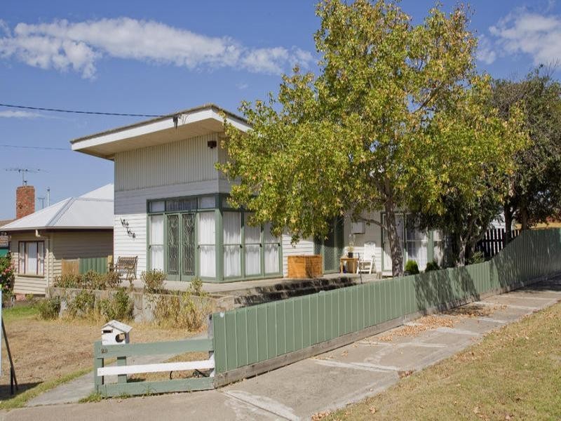 29 June Avenue, Hamlyn Heights VIC 3215