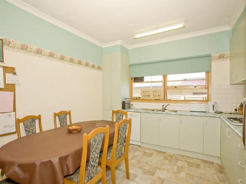 29 June Avenue, Hamlyn Heights VIC 3215