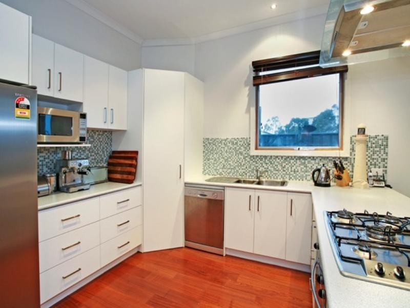 120 Pearl Bay Passage, St Leonards VIC 3223