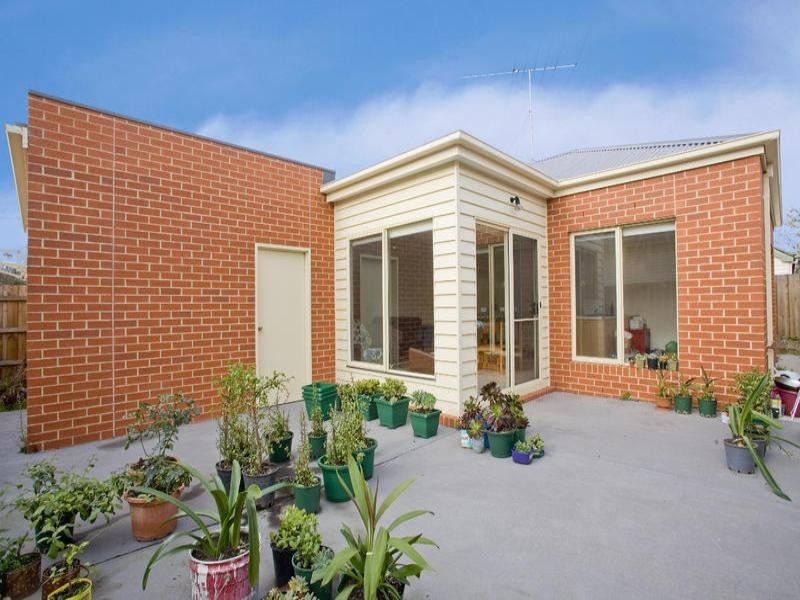 1a Kinross Street, Belmont VIC 3216