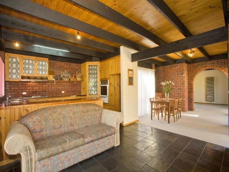 46 Buckingham Road, Newtown VIC 3220