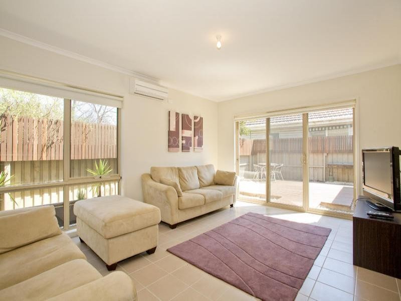 36 Cosgrove Street, Breakwater VIC 3219