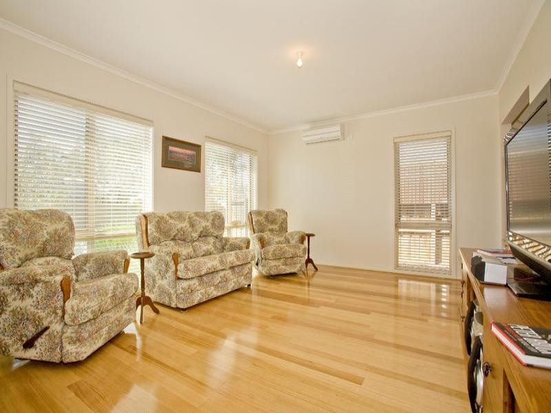 36 Cosgrove Street, Breakwater VIC 3219