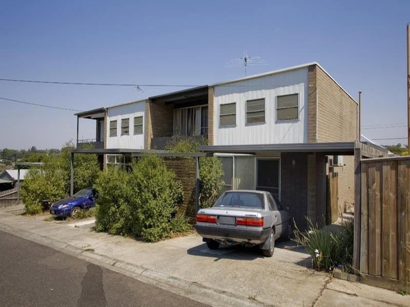 4/25 Elizabeth Street, Highton VIC 3216