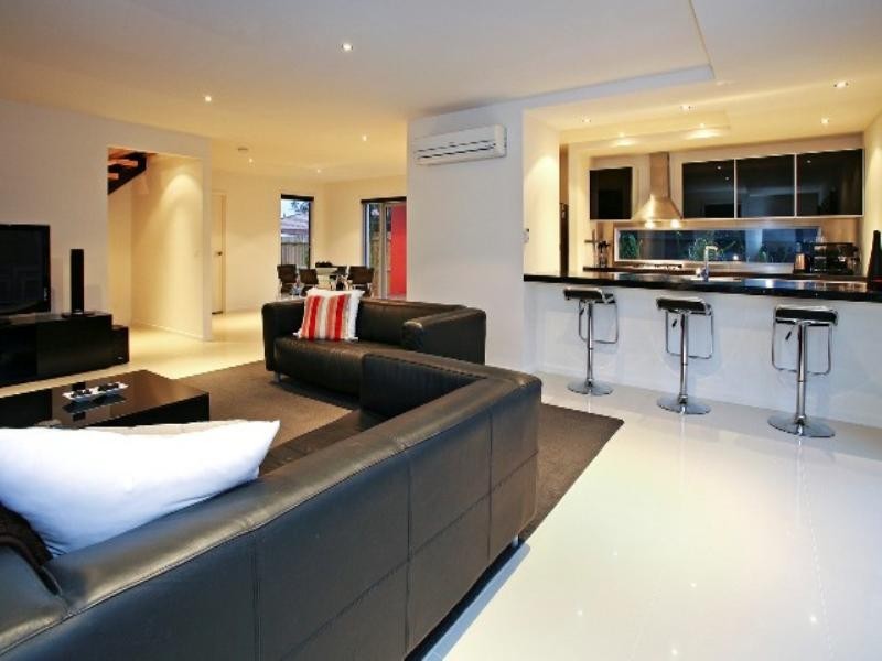 8 Rankin Road, Herne Hill VIC 3218