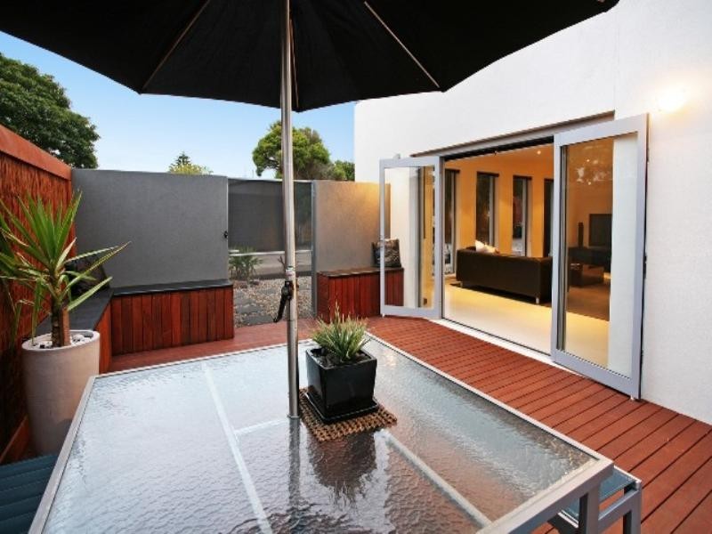 8 Rankin Road, Herne Hill VIC 3218