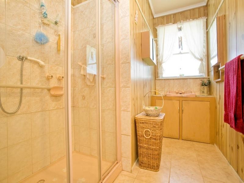 9 Mars Court, Newcomb VIC 3219