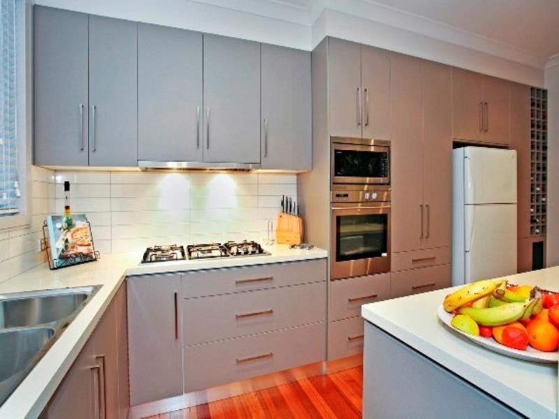 1 Saffron Street, Newtown VIC 3220