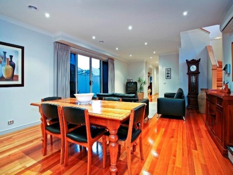 1 Saffron Street, Newtown VIC 3220