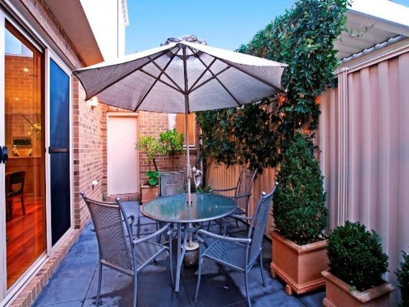 1 Saffron Street, Newtown VIC 3220