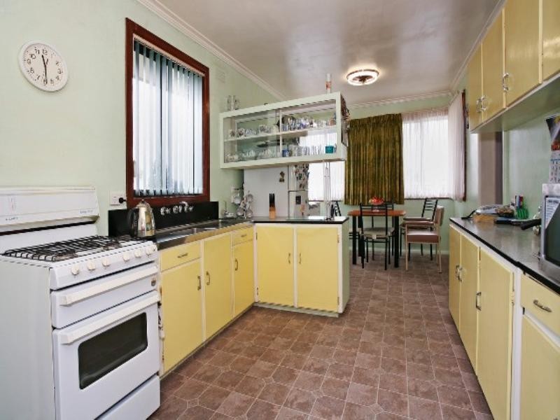 4 Emerald Court, Belmont VIC 3216