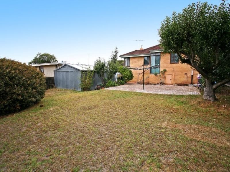 4 Emerald Court, Belmont VIC 3216