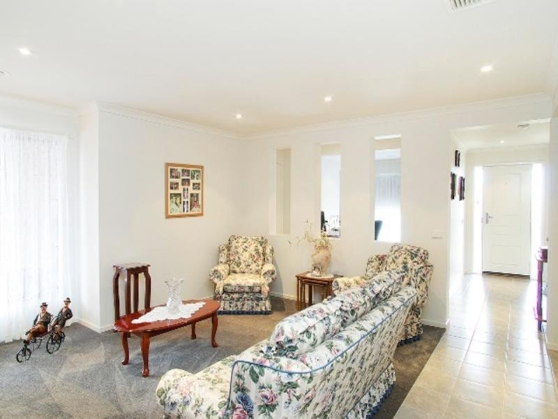 29 Morrow Crescent, Leopold VIC 3224