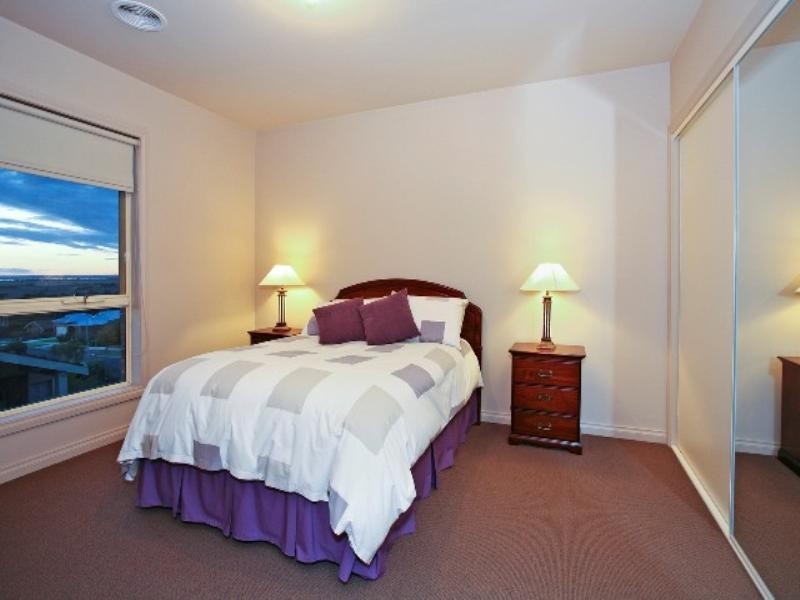 28 Viewbay Drive, Leopold VIC 3224