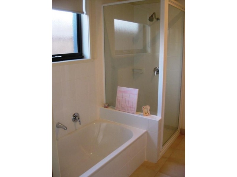 3/8 Sheridan Street, Hamlyn Heights VIC 3215