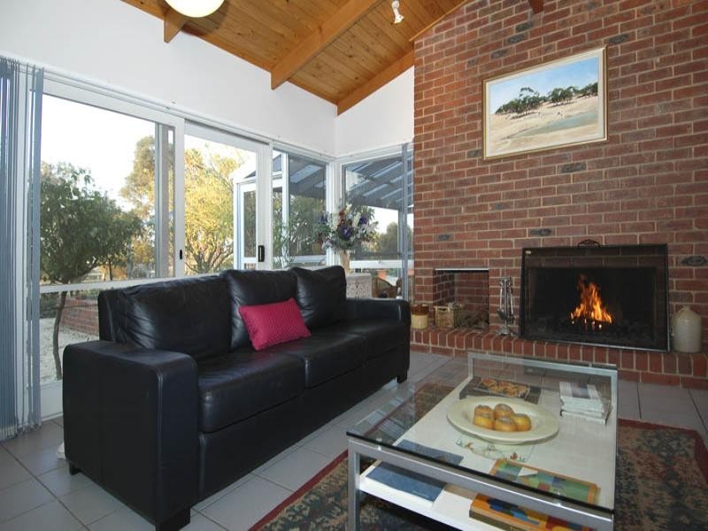 65 Upper Paper Mills Road, Fyansford VIC 3221