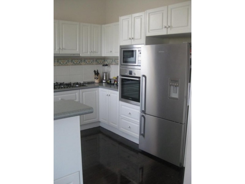 7 Laurel Bank Parade, Newtown VIC 3220