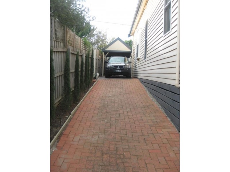 7 Laurel Bank Parade, Newtown VIC 3220