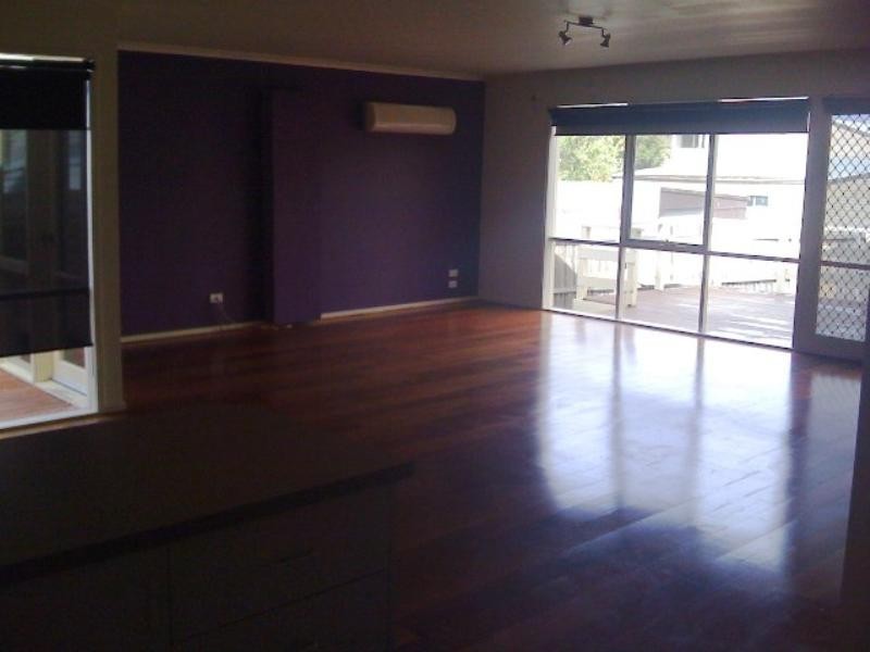 49 Bond Street, Newtown VIC 3220