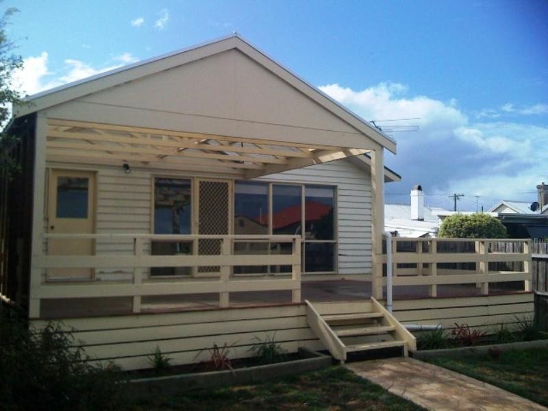 49 Bond Street, Newtown VIC 3220