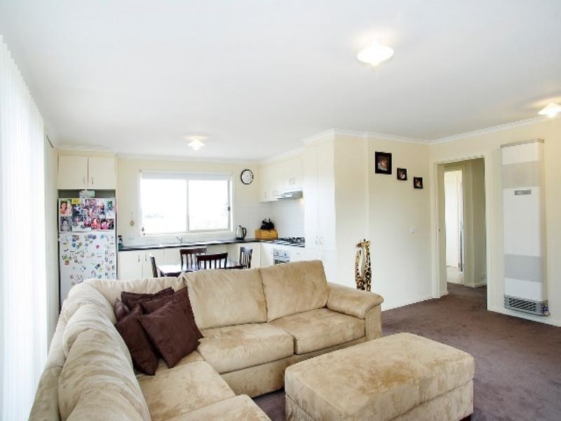 2/8 Norberry Court, Corio VIC 3214