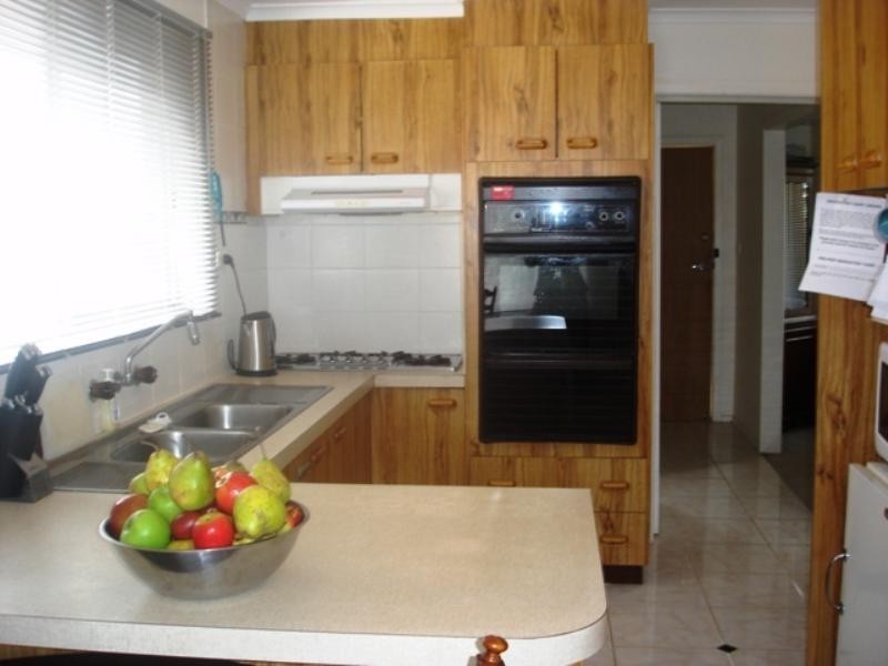 12 Korumburra Close, Norlane VIC 3214