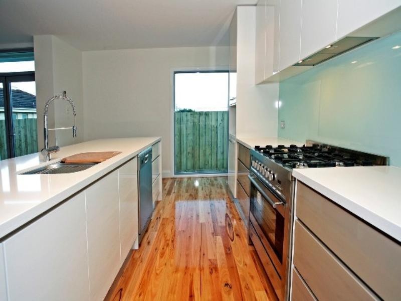 9 Bayswater Road, Newtown VIC 3220